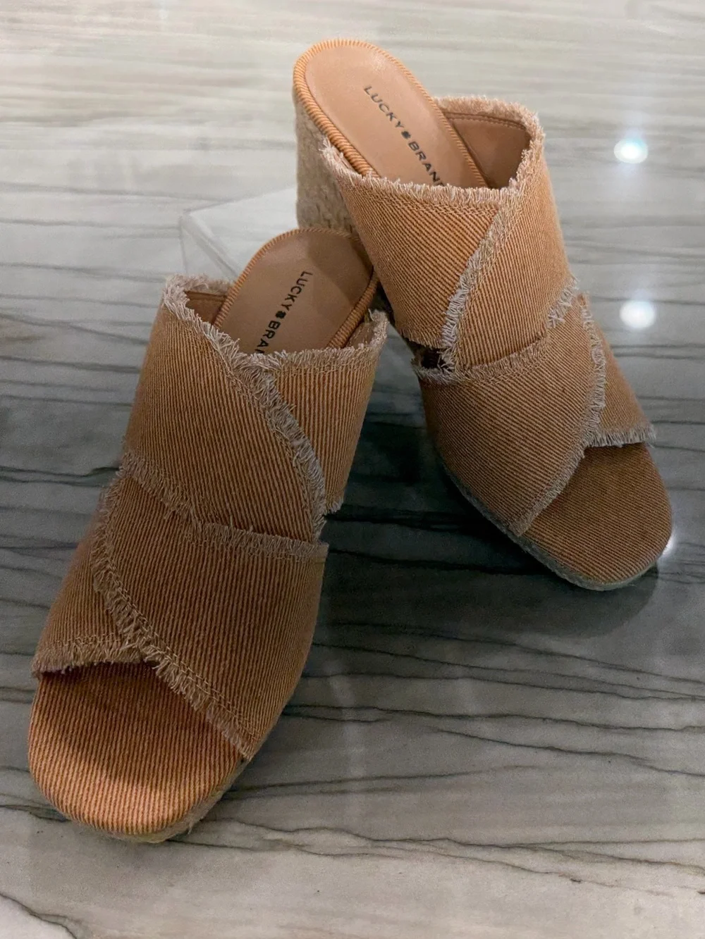 Lucky Brand Madgie Peachy Frayed Espadrille Wedge Sandals Women’s 9M NIB